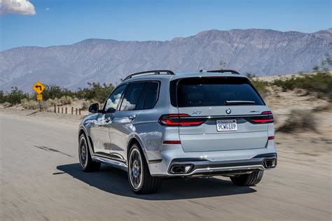 brooklyn geay|BMW X7 xDrive40i looks sporty in Brooklyn Grey .